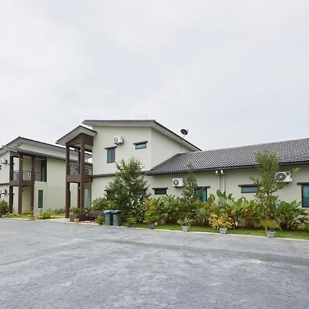 D' Qamar Guesthouse Kuantan Exterior foto